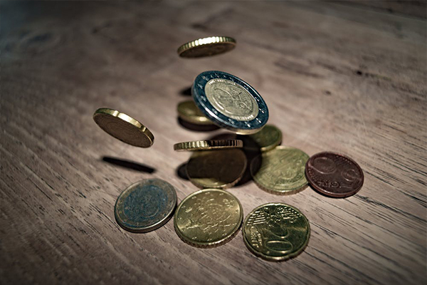 2021年金融发展趋势将是区块链的时代吗？